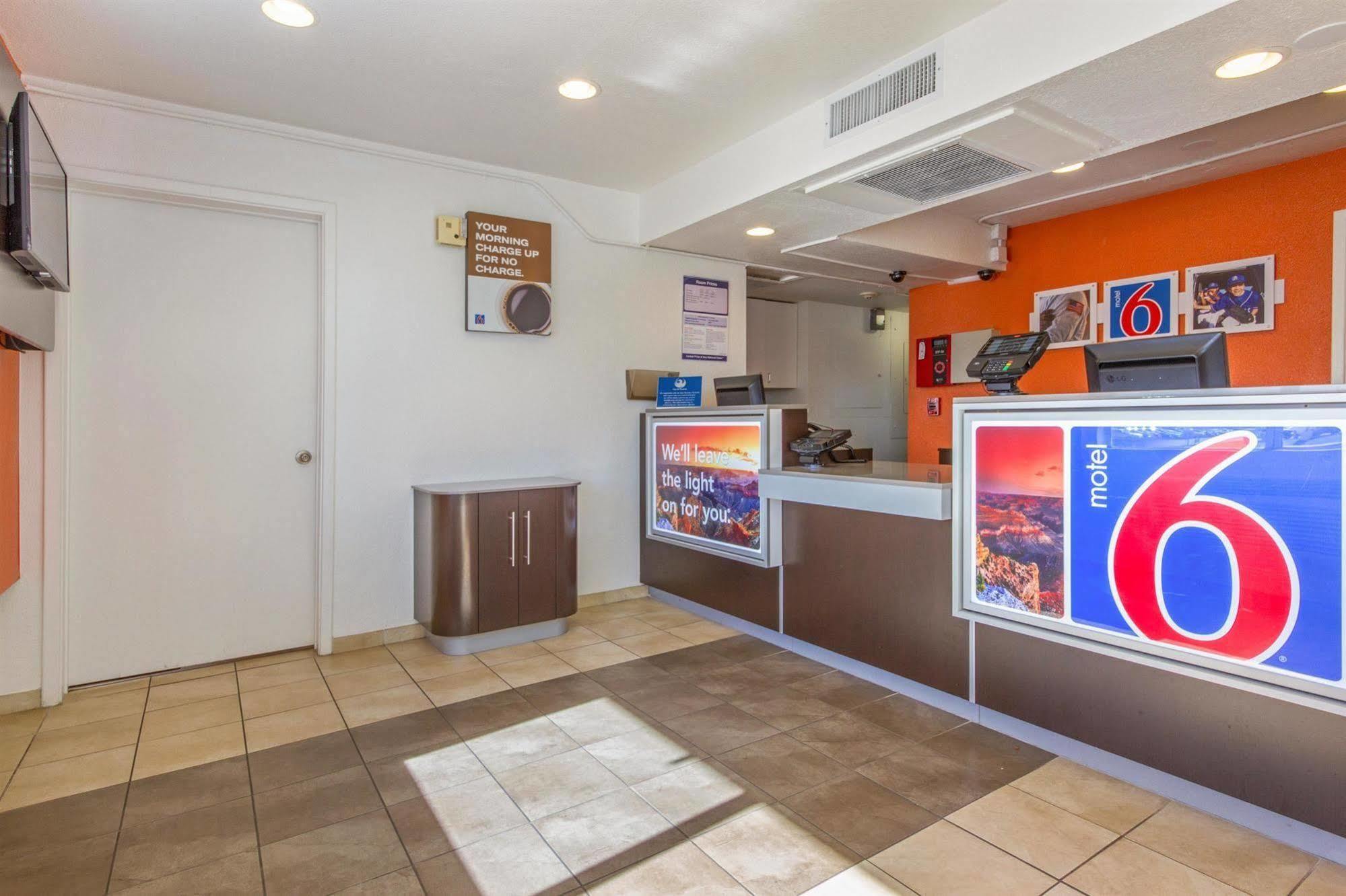 Motel 6-Phoenix, Az - North Bell Road Екстериор снимка