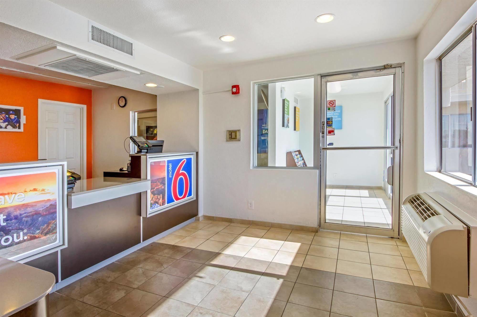 Motel 6-Phoenix, Az - North Bell Road Екстериор снимка