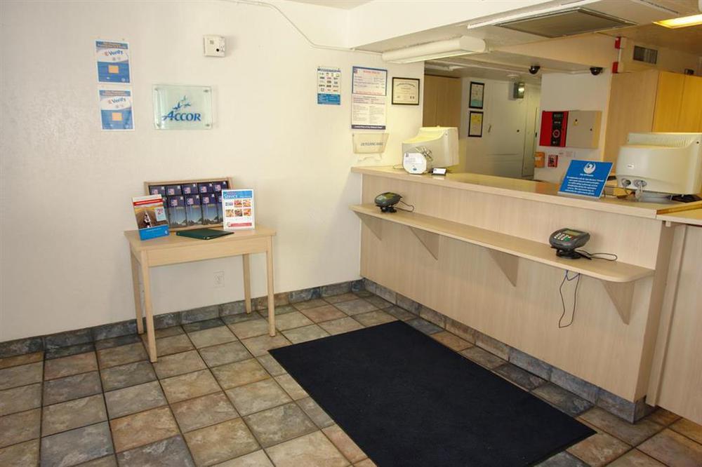 Motel 6-Phoenix, Az - North Bell Road Интериор снимка