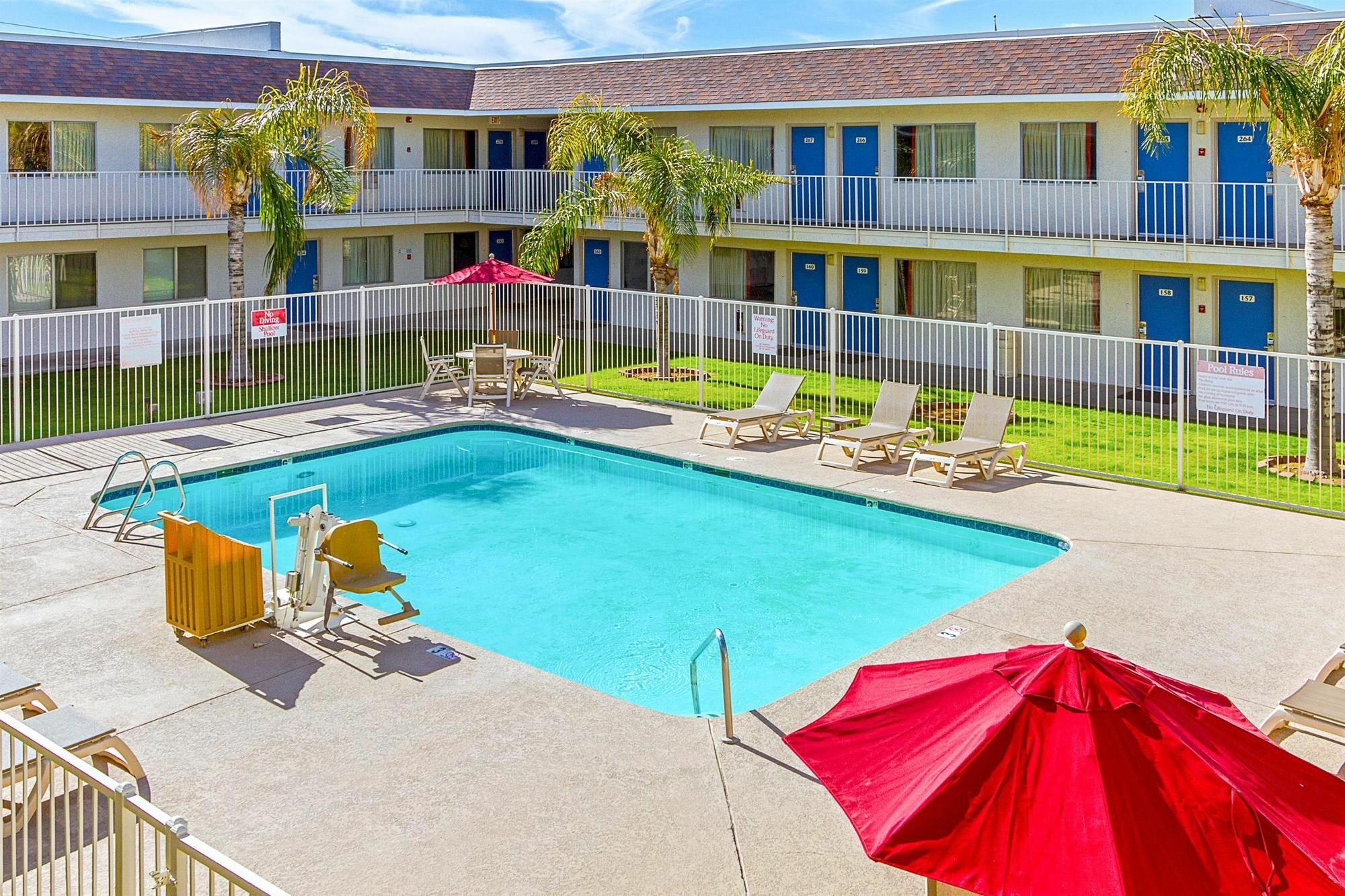 Motel 6-Phoenix, Az - North Bell Road Екстериор снимка